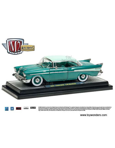 Voiture 1:24 M2 Machines  - 4
