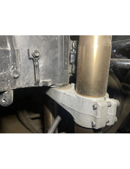 Té inférieur GSXR 1000 03-04  - 1