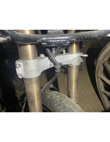 Té inférieur GSXR 1000 03-04  - 2