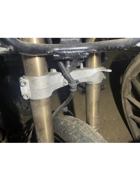 Té inférieur GSXR 1000 03-04  - 2