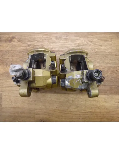 Paire étriers GSXR 750 85-87  - 2