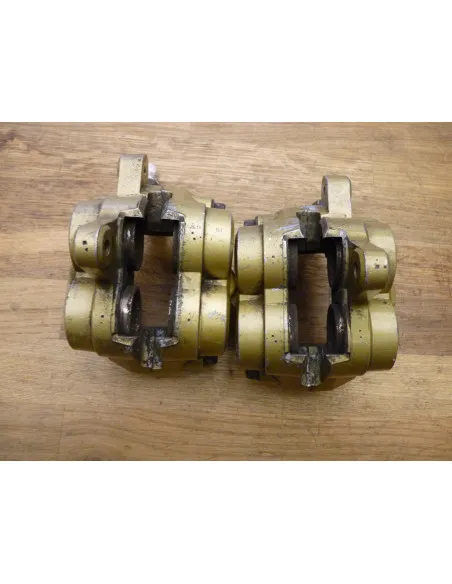 Paire étriers GSXR 750 85-87  - 4