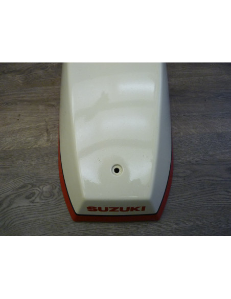 Capot de selle GSXR 750-1100 88-90  - 3