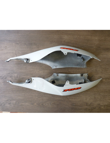 Flancs arrières GSXR 750 06-07  - 1