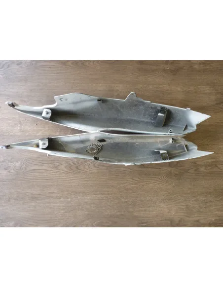 Flancs arrières GSXR 750 06-07  - 4