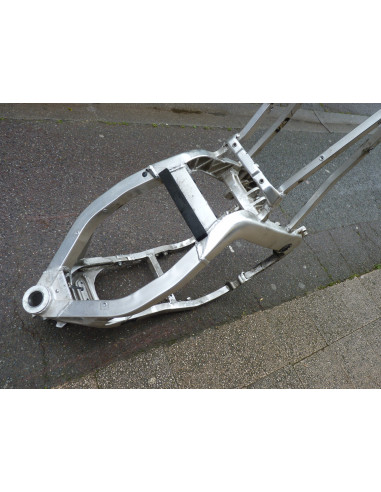 Cadre avec CG GSXR 1100-92  - 2