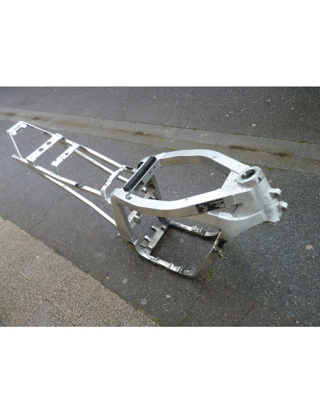 Cadre avec CG GSXR 1100-92  - 1
