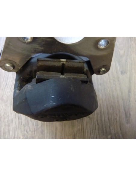 Etrier Brembo avec support  - 3