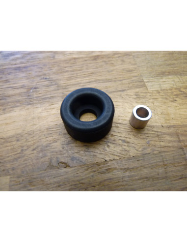 Silent bloc flanc arrière GSXR 750-1100  - 1
