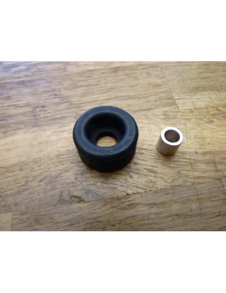 Silent bloc flanc arrière GSXR 750-1100  - 1