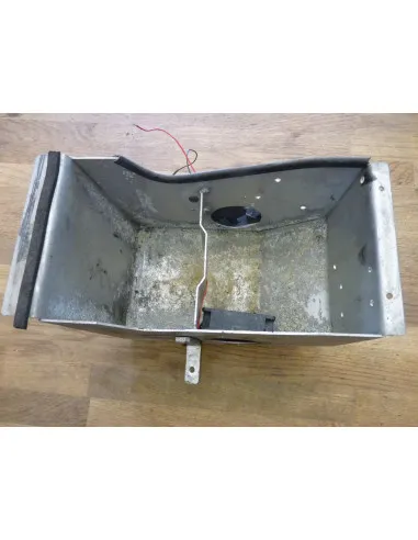 Bac à batterie ventilé GSXR 750-1100 88-92  - 1