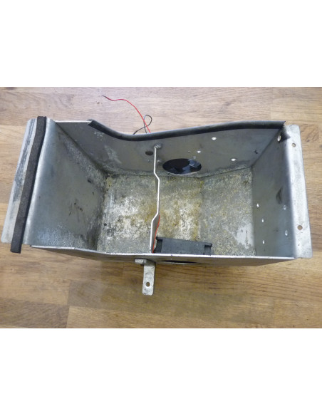 Bac à batterie ventilé GSXR 750-1100 88-92  - 1