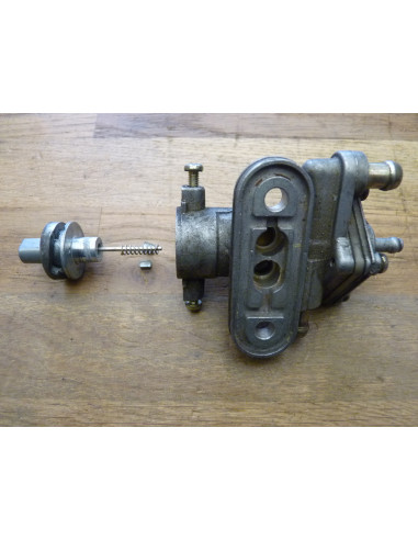 Robinet GSXR 750-1100 88-95  - 2