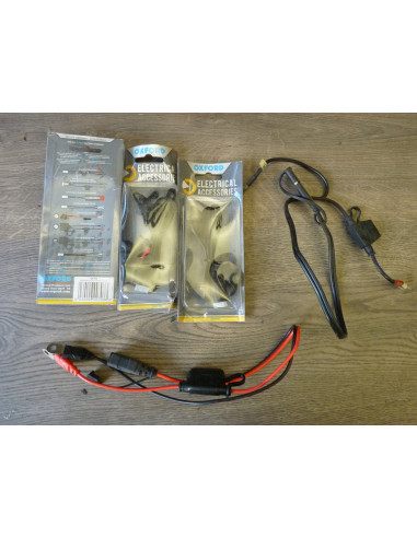 Lot adaptateurs chargeur batterie  - 2