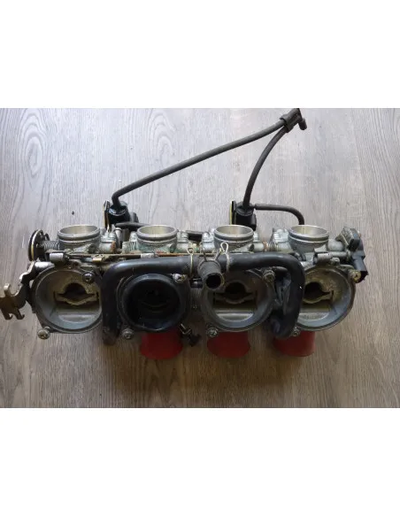 Rampe de carburateurs GSXR 600 96-00  - 3