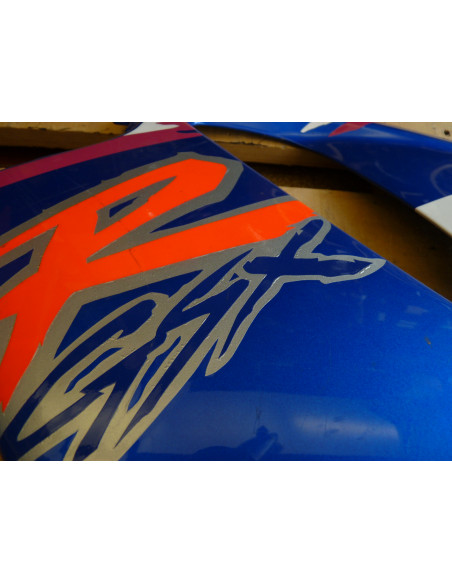 Flanc avant gauche GSXR 750-94  - 6