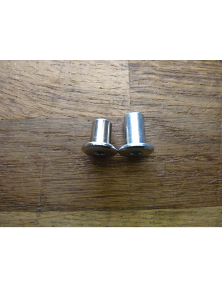 Ecrou de rétroviseur GSXR 750-1100 88-95  - 2