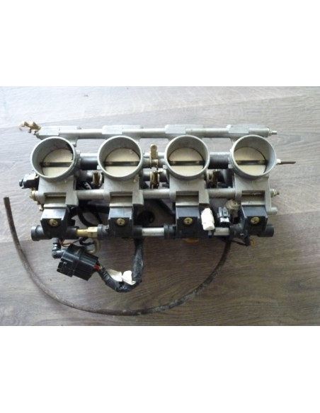 Rampe injection GSXR 1000 01-02  - 1