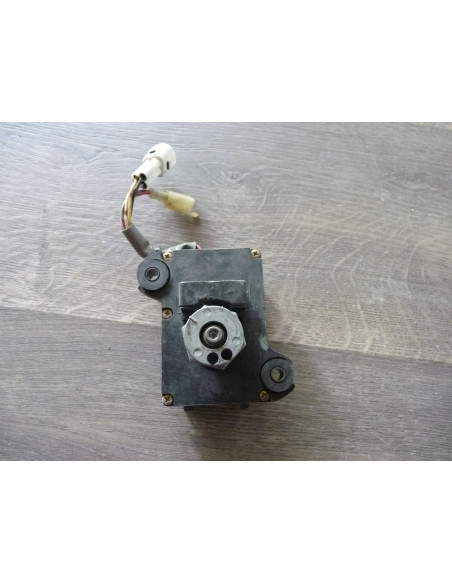 Moteur de papillon ou de valve GSXR 750-1000 00-04  - 3