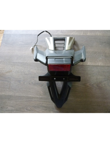 Bavette + éclairage de plaque GSXR 1000  - 2