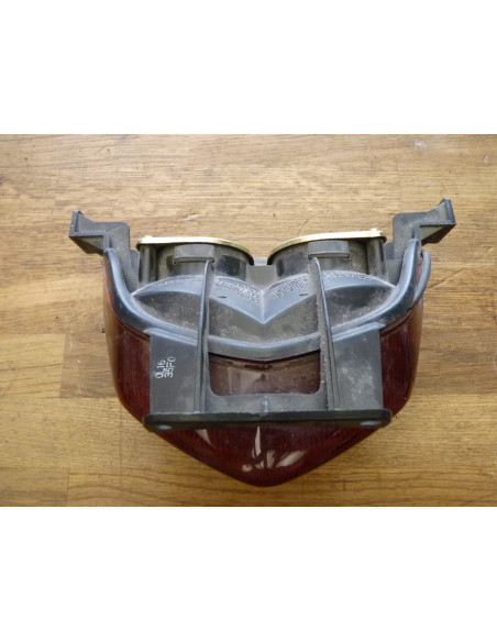 Feu arrière GSXR 600-750-1000 01-03  - 5