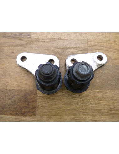 Supports moteur avec silent bloc GSXR 750 88-91  - 1