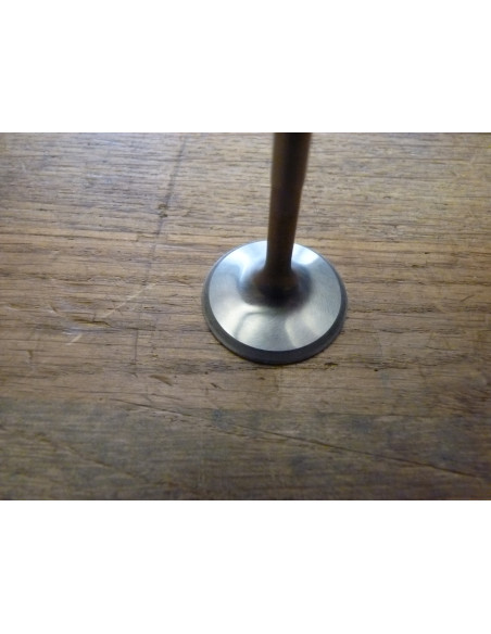 Jeu de 8 soupapes gros diamètre GSXR 1100 89-90  - 2