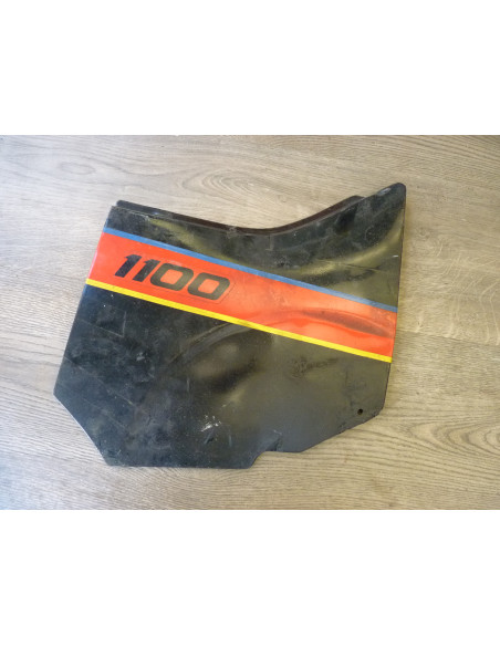 Flanc sous selle GSXR 750-1100 85-88  - 1