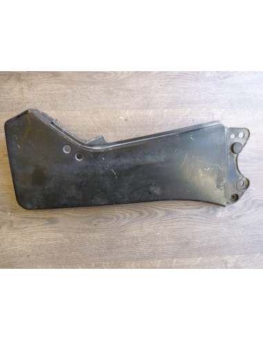 Flanc arrière droit GSXR 750-1100 85-88  - 1