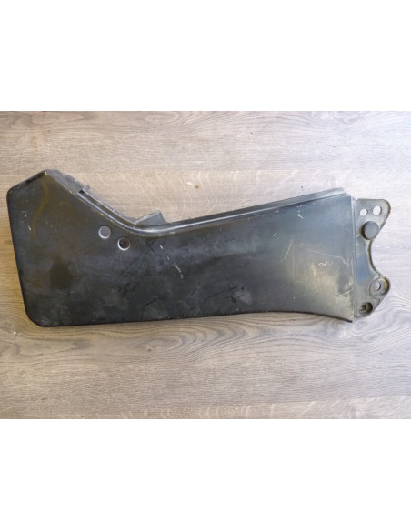 Flanc arrière droit GSXR 750-1100 85-88  - 1