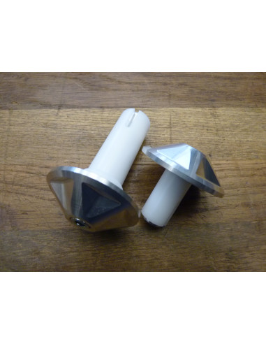 Copriasse ruota posteriore Vmax 1700  - 4