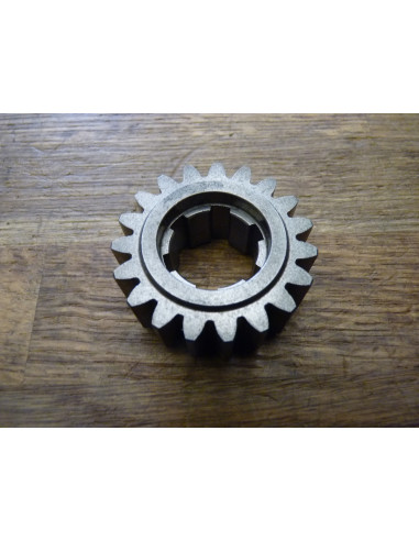Pignon 2° GSXR 1100 86-88  - 2