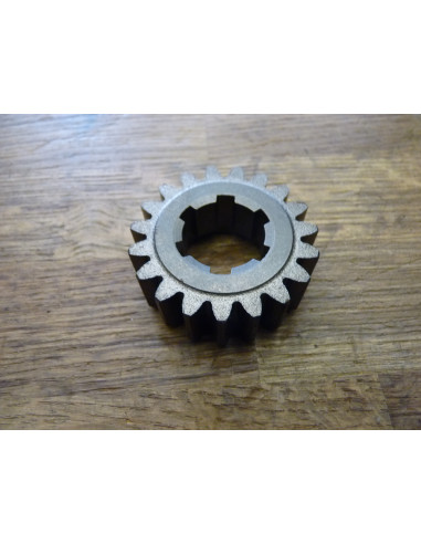 Pignon 2° GSXR 1100 89-92  - 2