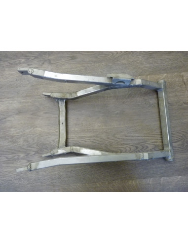 Bati de cadre GSXRR 750 RK  - 3