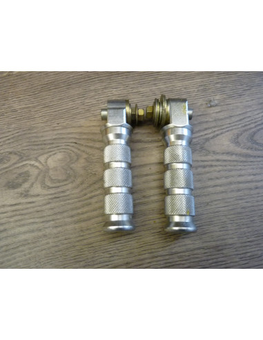 Reposes pieds avants GSXR 750-1100 85-88  - 2