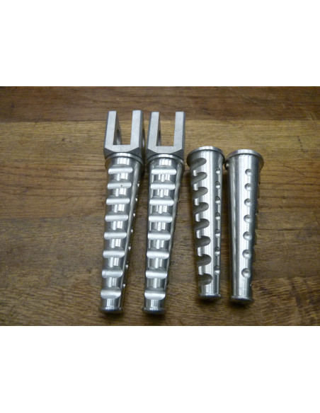 Repose pieds avants GSXR 600-750-1100 88-99  - 1