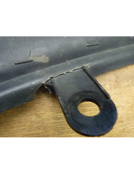 Rechte hintere Seitenverkleidung GSXR 1100-92  - 15