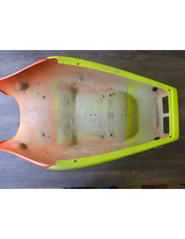 Coque arrière poly GSXR 750-1100 88-92  - 8