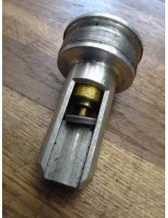 Bouchon de fourche GSXR 750 ou 1300  - 1 2