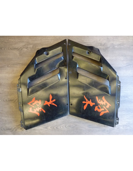 Panel lateral delantero derecho GSXR 750 88-89  - 1