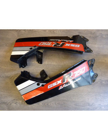 Paire de flancs arrières GSXR 750-85  - 1