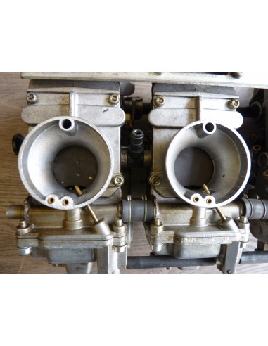 Mikuni RS 34 GSXR 750-1100 Rampe  - 6