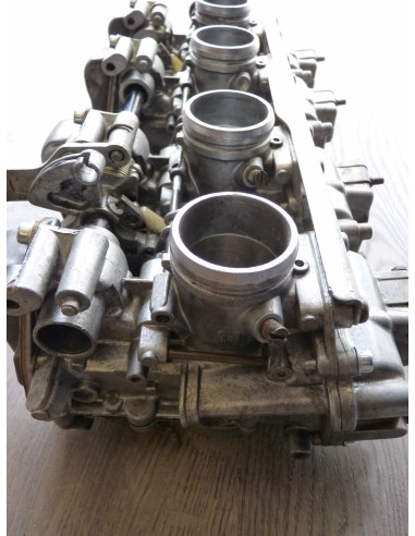 Rampe Mikuni RS 34 GSXR 750-1100  - 11