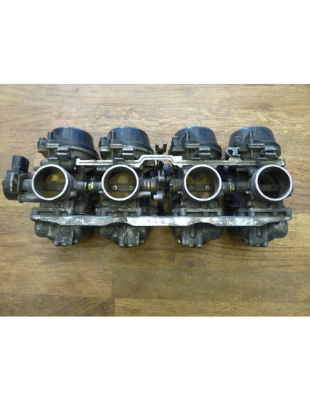 Rampe de carburateurs Bandit 1200 96-99  - 1