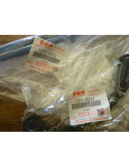 Paire de patins de chaine GSXR 750 00-03  - 1