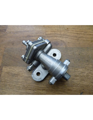 Robinet GSXR 750-1100 88-95  - 1