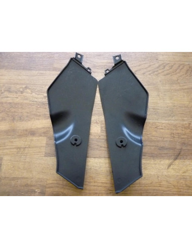 Retour de flanc de carénage GSXR 750 92-93  - 2