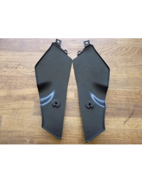 Retour de flanc de carénage GSXR 750 92-93  - 2