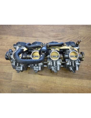 Rampe de carburateurs GSXR 600 96-99  - 1