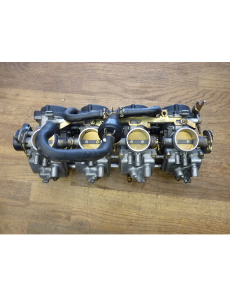 Rampe de carburateurs GSXR 600 96-99  - 1